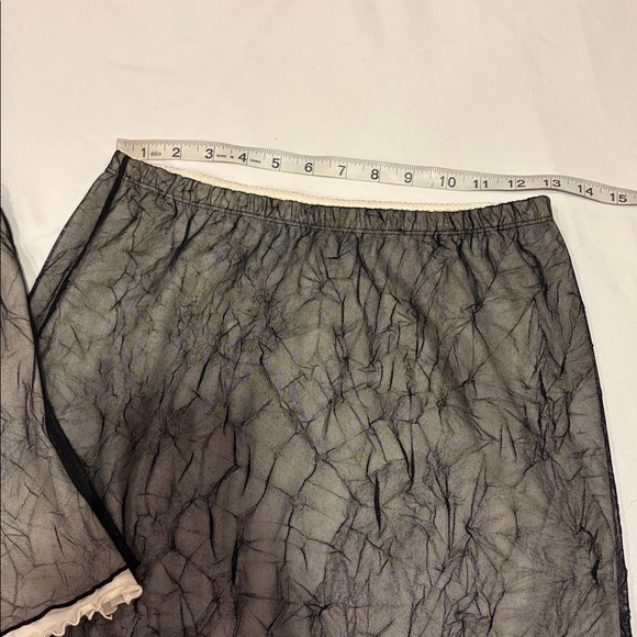 Guess Set - Picture 3 of 5